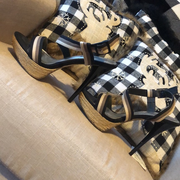 Multi colored strappy heels. Size 7. - Picture 4 of 6